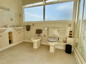 Family Shower Room- click for photo gallery